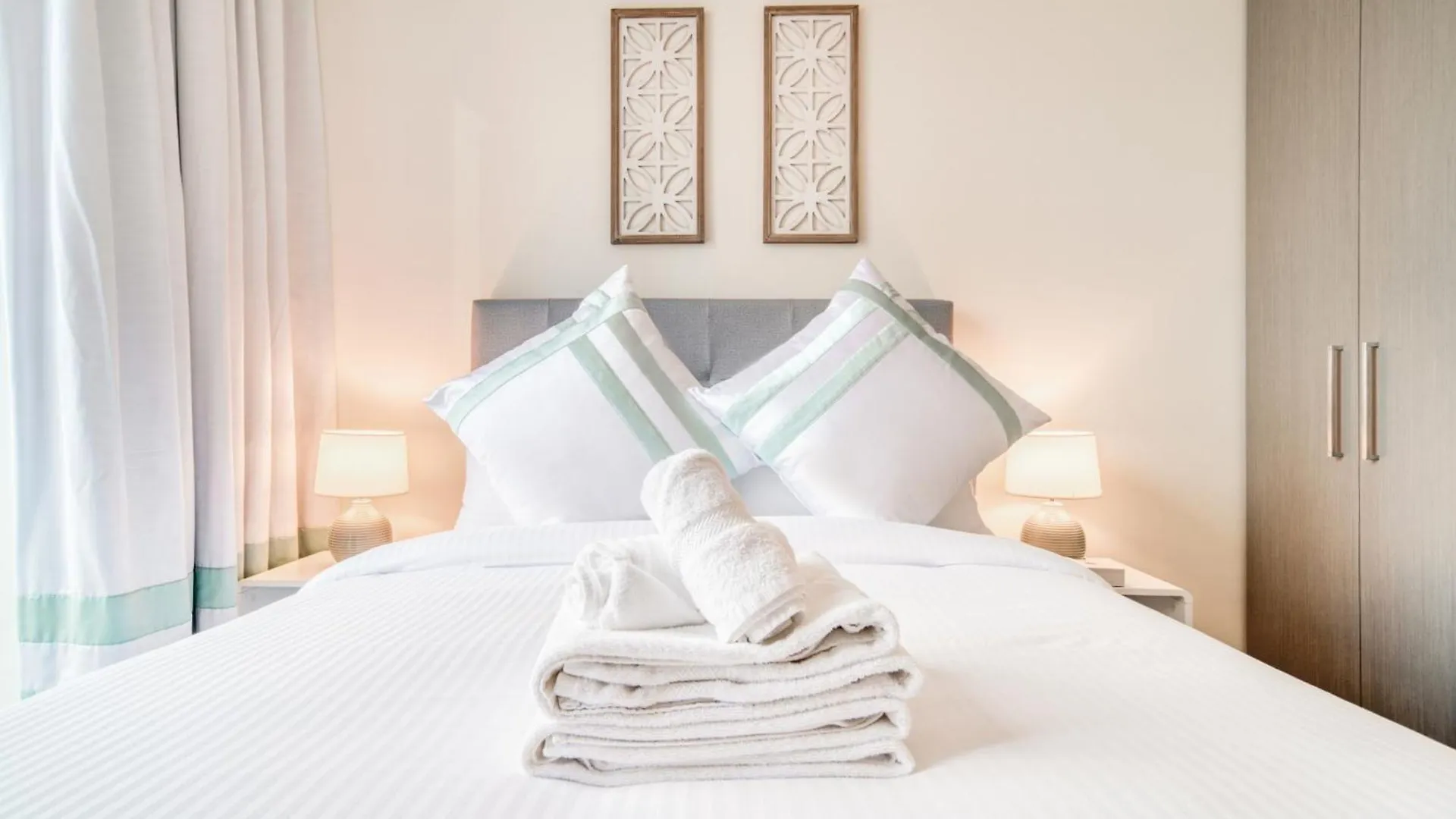 Apartment Forte 2, Downtown Dubai - Mint Stay