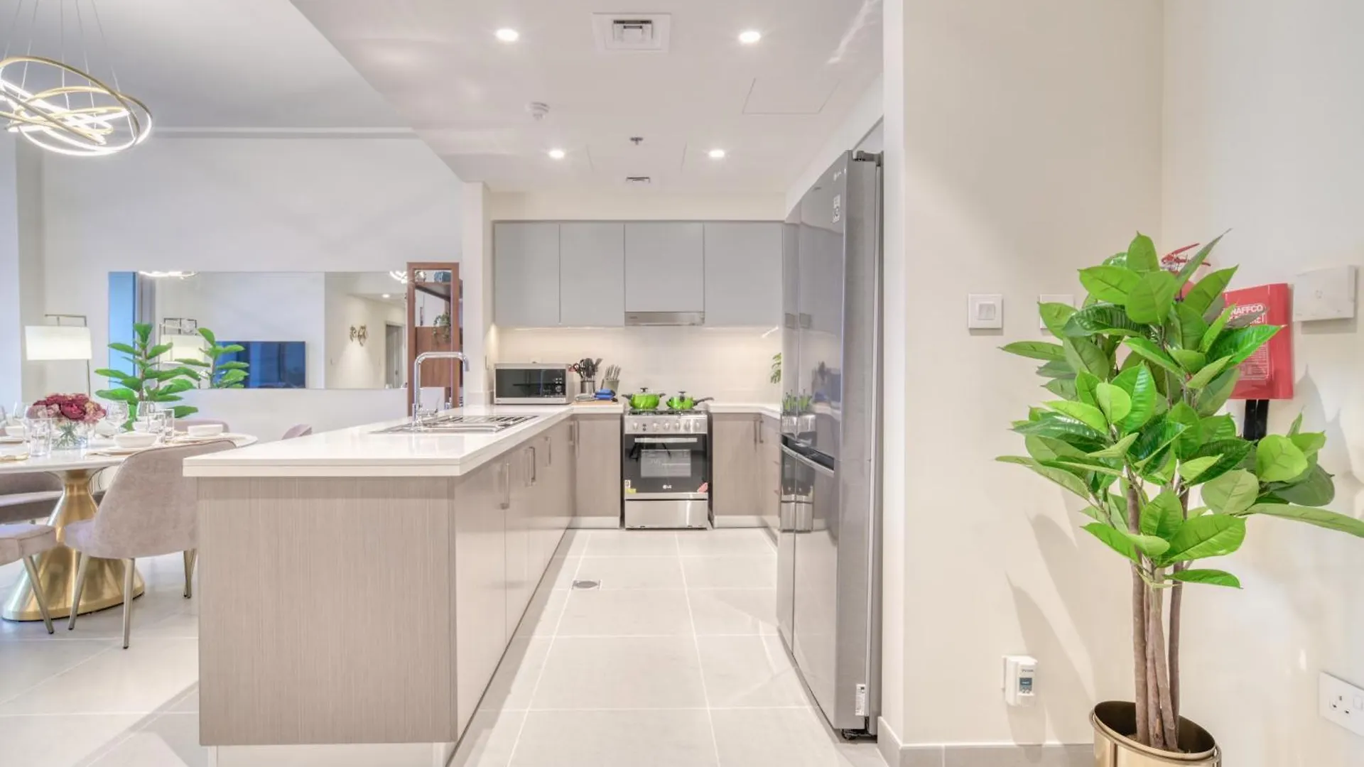 Forte 2, Downtown Dubai - Mint Stay Apartment